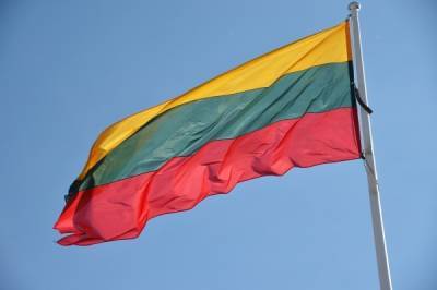Литве не хватило колючей проволоки на забор на границе с Белоруссией