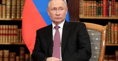 Путин обсудил с Токаевым двустороннее сотрудничество и региональные проблемы