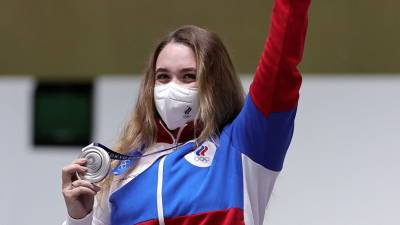 Стрелок Галашина рассказала, как в команде отреагировали на её олимпийское серебро