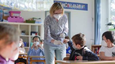Избыток тестов и нехватка учителей: в школах Северного Рейна-Вестфалии тысячи вакантных мест