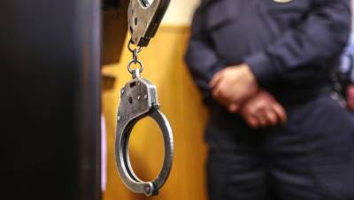 Наркодилер из Петербурга получил три уголовных дела из-за перестрелки с полицией