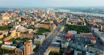 Жители Новосибирска пожаловались на резкий запах канализации вечером 24 июля