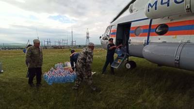 Борт МЧС доставил продукты в пострадавшие от паводка села Забайкалья