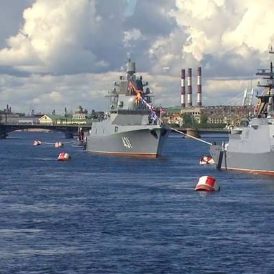 Путин сегодня примет Главный военно-морской парад в Санкт-Петербурге и Кронштадте