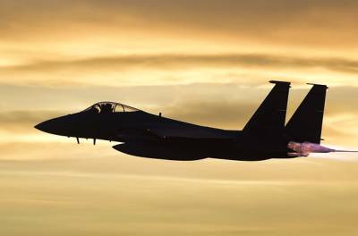 Пилот F-15E ВВС Великобритании спасся от катастрофы благодаря авиафотографу