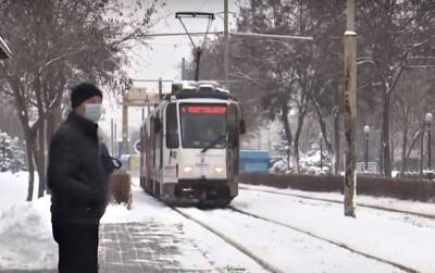 Ледяные дожди и сильные снегопады: народный синоптик прогнозирует лютую зиму в Украине