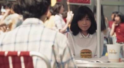 В Японии 62-летняя актриса сыграла девушку-подростка