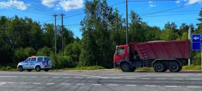 Автоинспекторы поймали пьяного водителя грузовика под Петрозаводском
