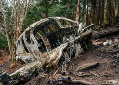 Туристы нашли в горах Бурятии вероятные обломки загадочно пропавшего год назад Ан-2