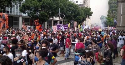 В Бразилии продолжаются массовые протесты за импичмент президента (ВИДЕО)