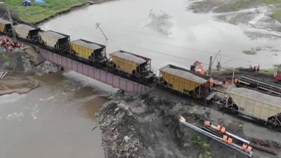По восстановленному мосту Транссиба прошел первый тестовый состав