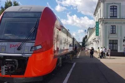 Дневной поезд Псков – Санкт-Петербург задерживается в связи с поломкой тепловоза