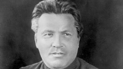 «Сколько денег потратил на эту гадину»: зачем Сталин создал «культ» Кирова