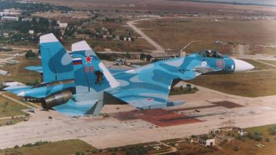 Лётчики палубной авиации потренируются в Крыму