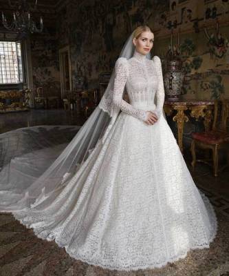 Самое красивое платье невесты в истории королевских свадеб: Китти Спенсер в кутюрном Dolce&Gabbana