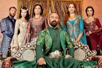 Женщины султана Сулеймана: как выглядят в бикини звезды «Великолепного века»
