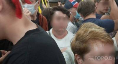"Карабкаемся, сверкая нижним бельем": ярославцы раскритиковали закупленные автобусы