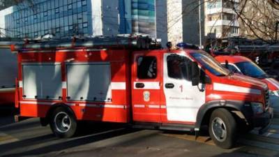 Пожарные ликвидировали открытое горение в доме в Ростове-на-Дону