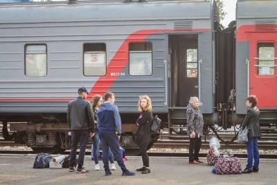 РЖД завершает перевозку пассажиров 18 задержанных поездов в Забайкалье