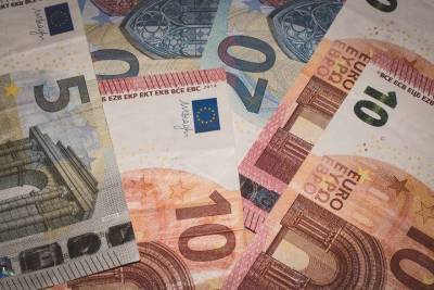 Россия будет платить более миллиарда евро в год из-за нового налога Евросоюза