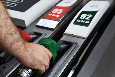 В России цены на бензин оказались одними из самых низких в Европе