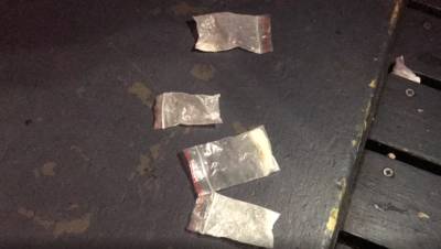 Полиция нашла в клубе на Гороховой наркотики и "веселящий" газ