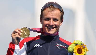 Блумменфельт победил в мужском триатлоне и принес Норвегии первое золото Олимпиады