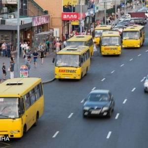 В Киеве двух водителей отстранили из-за вождения маршруток в пьяном виде