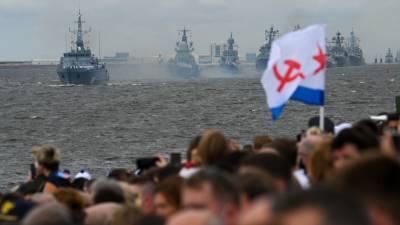 Попытка критики парада ко Дню ВМФ России вызвала недовольство жителей Чехии