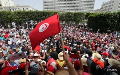 В Тунисе заявили о перевороте