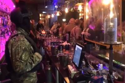 Полицейские накрыли наркопритон в ночном клубе на Гороховой улице