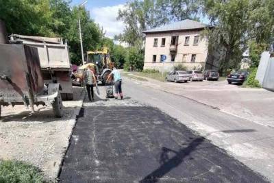 В Рязани на 13 участках улиц ведется ремонт дорог картами