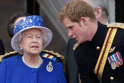 принц Гарри - принц Чарльз - Елизавета Королева - принц Филипп - Ii (Ii) - Королевская семья обеспокоена выходом предстоящих мемуаров принца Гарри: "Он ставит монархию под угрозу" - skuke.net - Англия - Новости