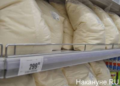 Михаила Мишустина попросили разобраться с дефицитом сахара в свердловских магазинах