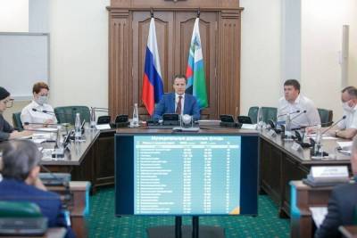 Вячеслав Гладков остался недоволен сроками ввода в эксплуатацию ФАПов в Белгородской области