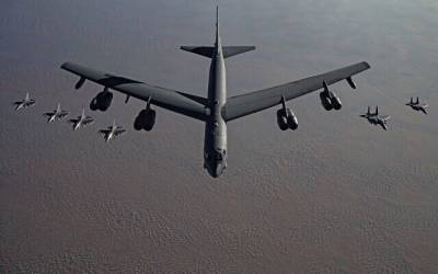 Военные США опубликовали видео с дозаправкой самолета, предназначенного на случай ядерной войны и мира