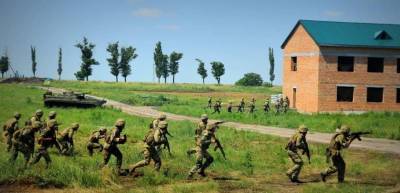 Украина на учениях с НАТО виртуально выбила «десант России»
