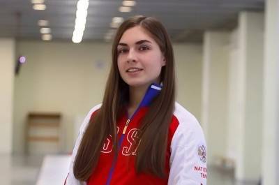 Саблистка Позднякова завоевала золото Олимпийских Игр