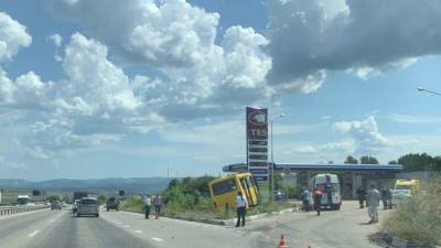 Едва не влетел в АЗС: ДТП с пассажирским автобусом в Севастополе