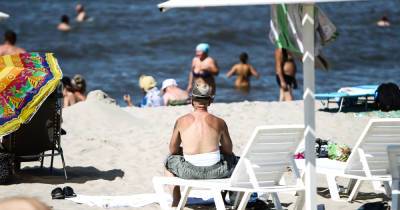 Кому нельзя на пляж: 6 вопросов калининградскому врачу о солнце, витамине D и онкологии