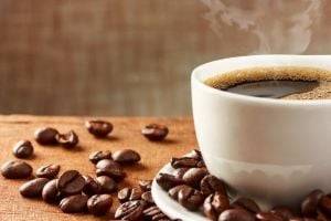 Медики рассказали, как кофе влияет на вес человека