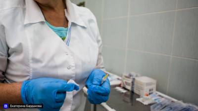 Сотрудница томской больницы на протяжении месяца уничтожала вакцину от коронавируса