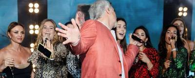 Звезды российского шоу-бизнеса погуляли на турецкой вечеринке в честь жены воронежского бизнесмена