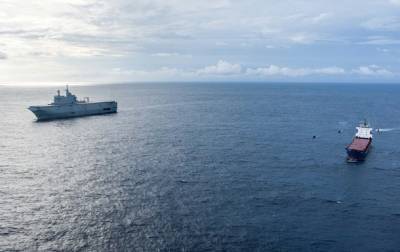 На яхте в Атлантическом океане нашли тонну кокаина