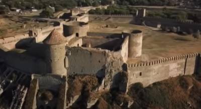 Башня Аккерманской крепости на Одесчине под угрозой обрушения: кадры с места