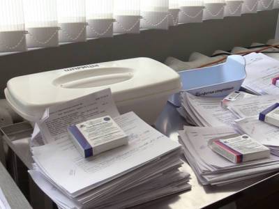 В Волгограде за продажу антипрививочнику сертификата о вакцинации задержали медсестру
