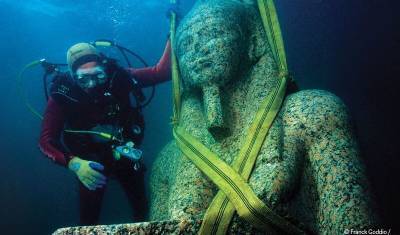 В затонувшем египетском городе обнаружили древнее погребение