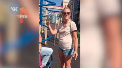 В Санкт-Петербурге женщина пыталась выгнать детей-инвалидов с площадки