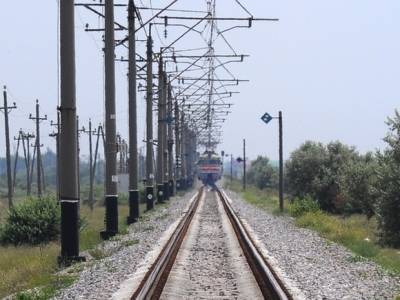 Пригородные электрички и городской транспорт Петербурга объединят в единую транспортную систему