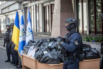 Полиция Украина перехватила масштабную партию героина стоимостью более миллиарда гривен